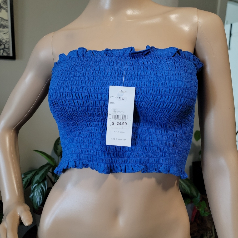 10 Final Price✅️ Blue Smocked Tube Top